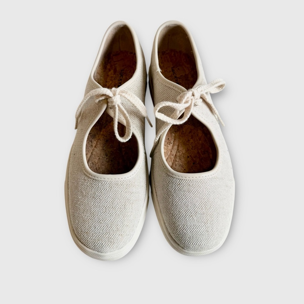 Lucky Brand Lisia Cutout Tie Fabric Sneakers in Natural Sz 7.5